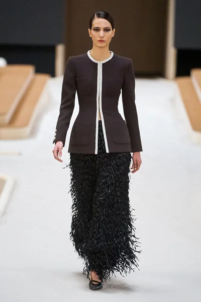 Look 4
